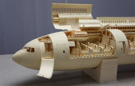 paper boeing 777|A 1:60.